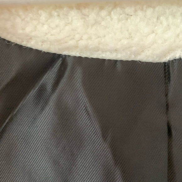 Petit Moments - Zoe Two-Tone Teddy Jacket - Blk/White - 2X - Picture 7 of 9